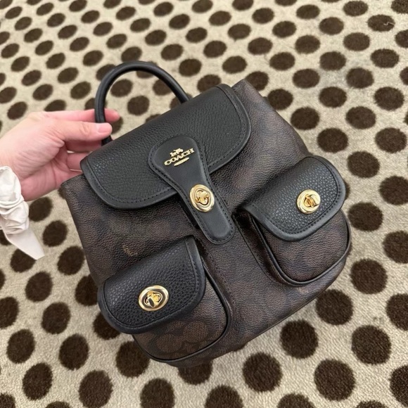 Coach Handbags - ‼️last one‼️NWT！COACH Hadley Backpack In Signature Canvas（CBH10）fast shipping